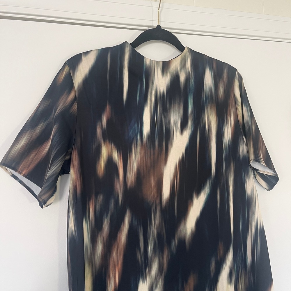 H&M Satin Abstract Print Short Sleeve Shift Dress Women's Size Small - Picture 3 of 8